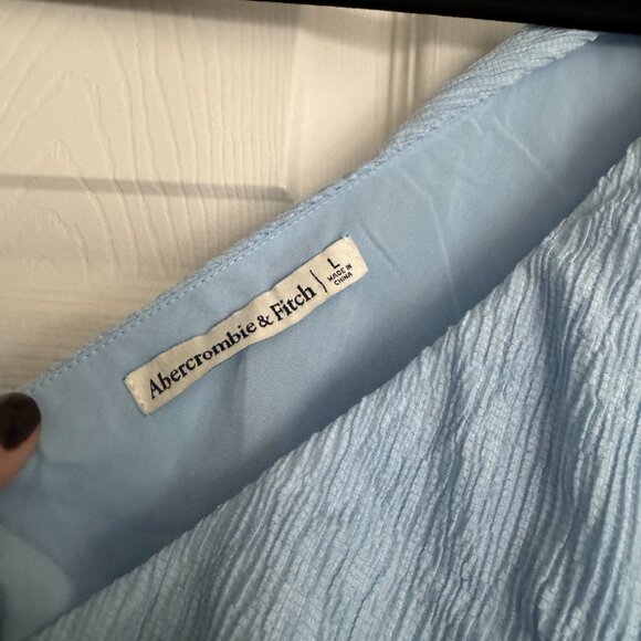 Abercrombie and Fitch Crinkle texture set - L top, LP skirt, worn once - Picture 8 of 8